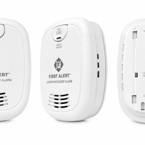 First Alert CO600 Basic Plug-In Carbon Monoxide Alarm (1039730)